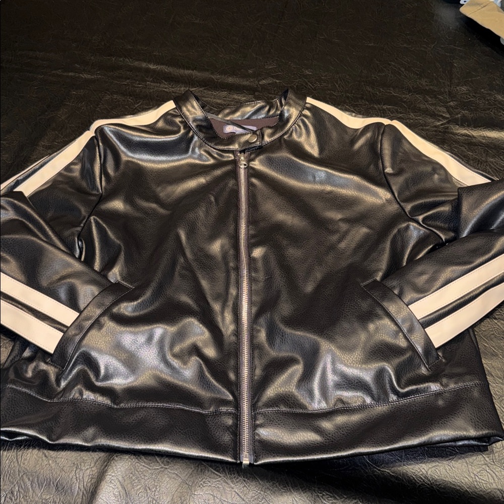 Democracy Black Faux Leather Jacket with Tan Stripes, size L, NWT, Retail $118 - Picture 6 of 7